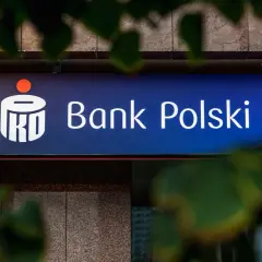Logo PKO Banku Polskiego. Szukasz informacji, jak zamknąć konto PKO?